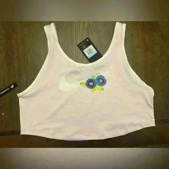 Nike Women's Hyper Femme Pink
Tropical Print Cropped Tank Top Size Medium - Picture 2 of 4